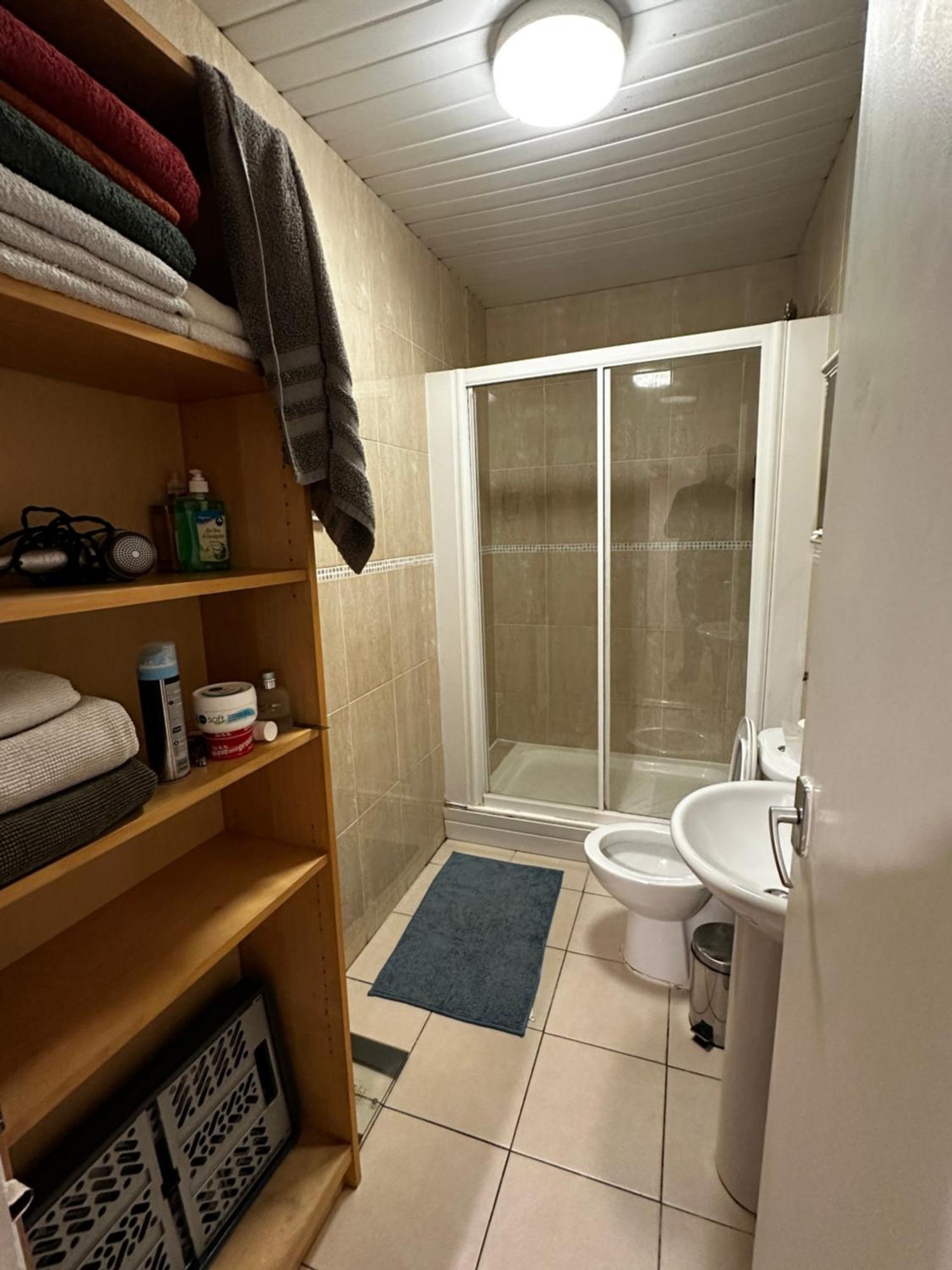 Charming 1-Bedroom Apartment Southfields, London Exterior foto